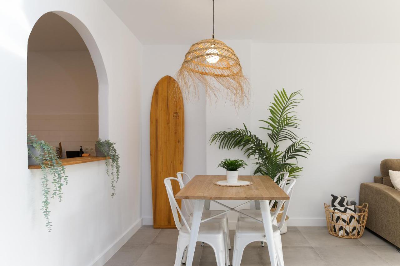 Surf Apartment - Wifi - Parking - Swimming Pool - Patio - Garden Tarifa Exterior foto