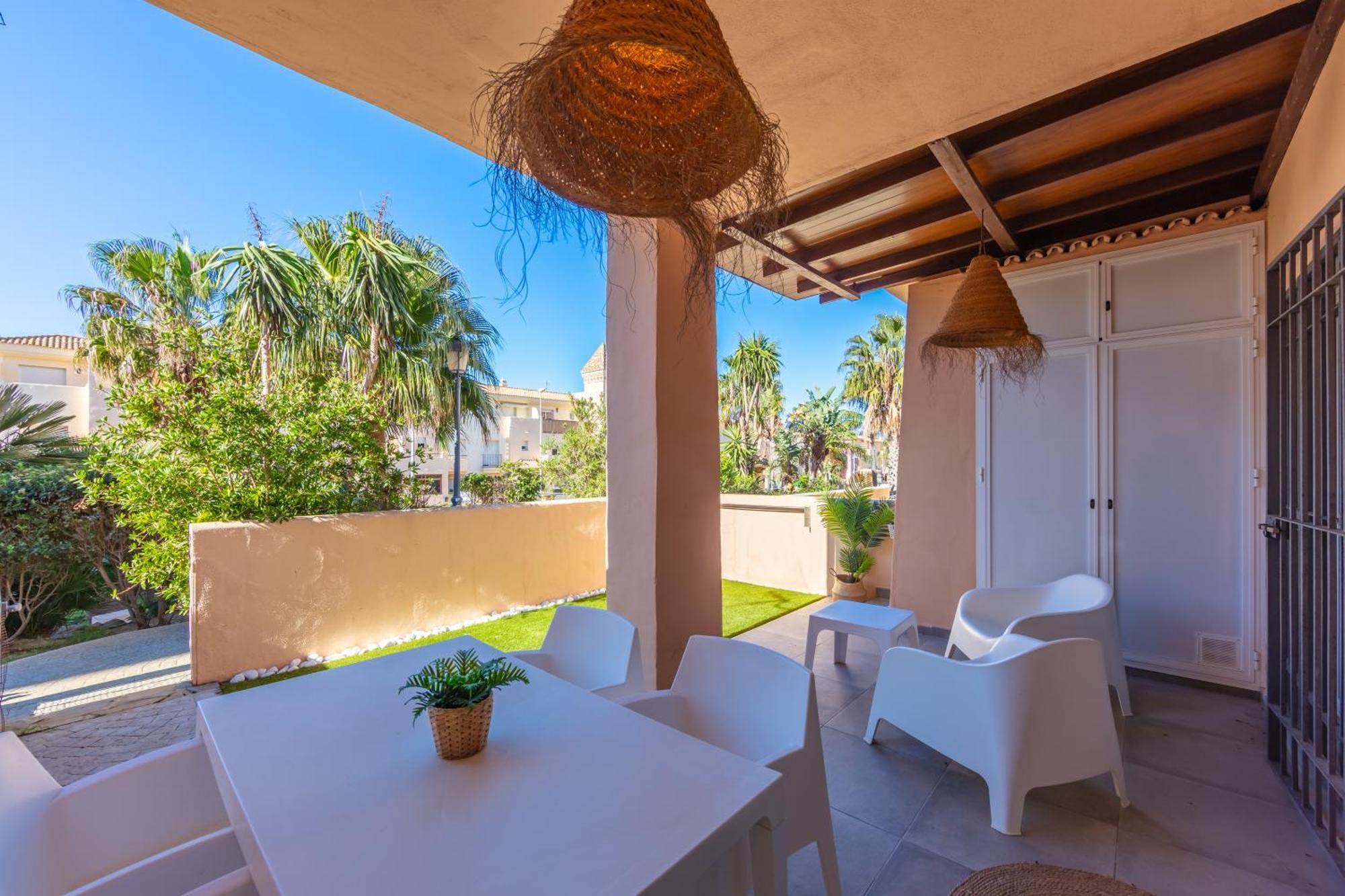 Surf Apartment - Wifi - Parking - Swimming Pool - Patio - Garden Tarifa Exterior foto